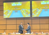 Vietnam hands over chairmanship of Asia-Pacific Group in Vienna to India